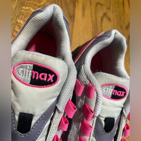 Nike Air Max 95 GS Pink Blast Sneakers - Picture 6 of 12